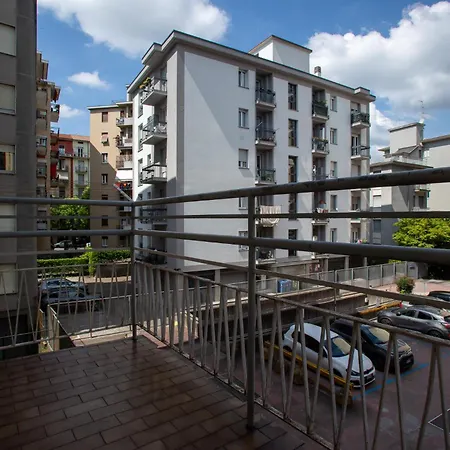 Ilaria House - 10 Min Dal Centro Di 科莫