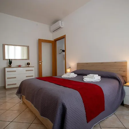 Ilaria House * 科莫
