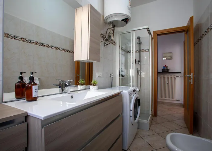 Ilaria House - 10 Min Dal Centro Di 아파트