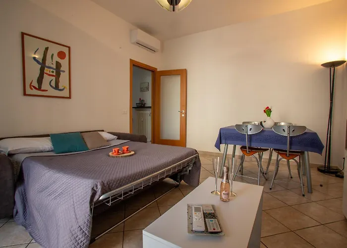Ilaria House - 10 Min Dal Centro Di * 코모