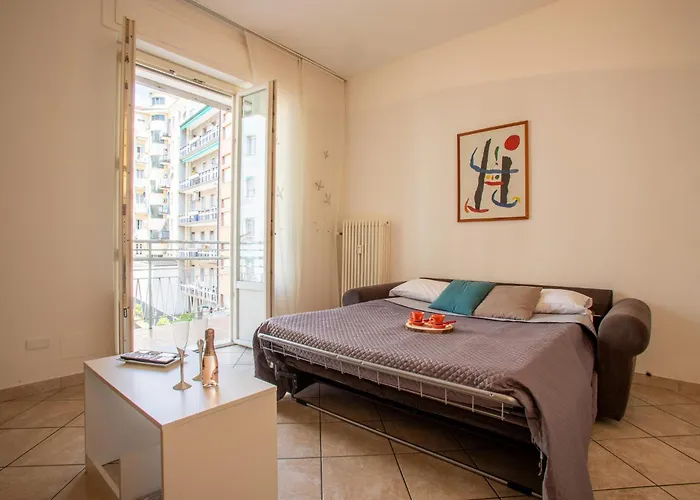 Ilaria House - 10 Min Dal Centro Di 아파트